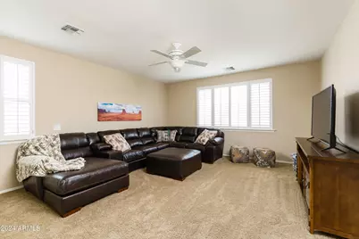 8408 W Midway Avenue, Glendale, AZ 85305 - Photo 8