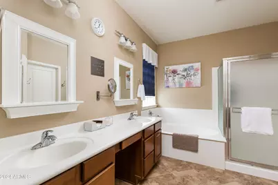 8408 W Midway Avenue, Glendale, AZ 85305 - Photo 30
