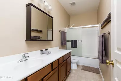 8408 W Midway Avenue, Glendale, AZ 85305 - Photo 32
