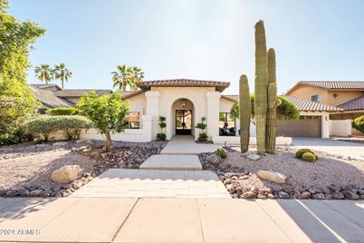 9826 N 85th Street, Scottsdale, AZ 85258 - Photo 1