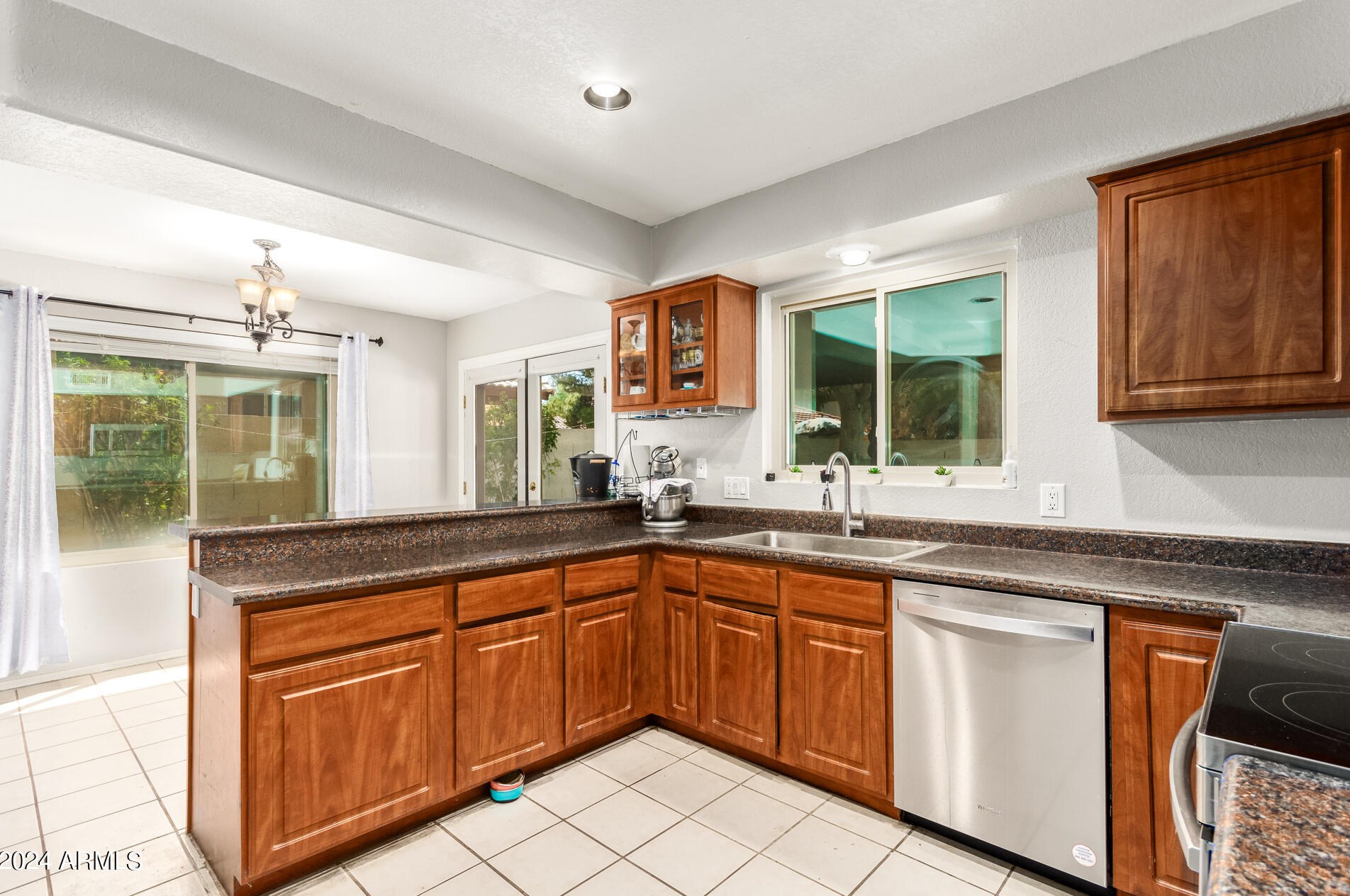 1192 Blackstone Dr, Chandler AZ 85224-3931 exterior