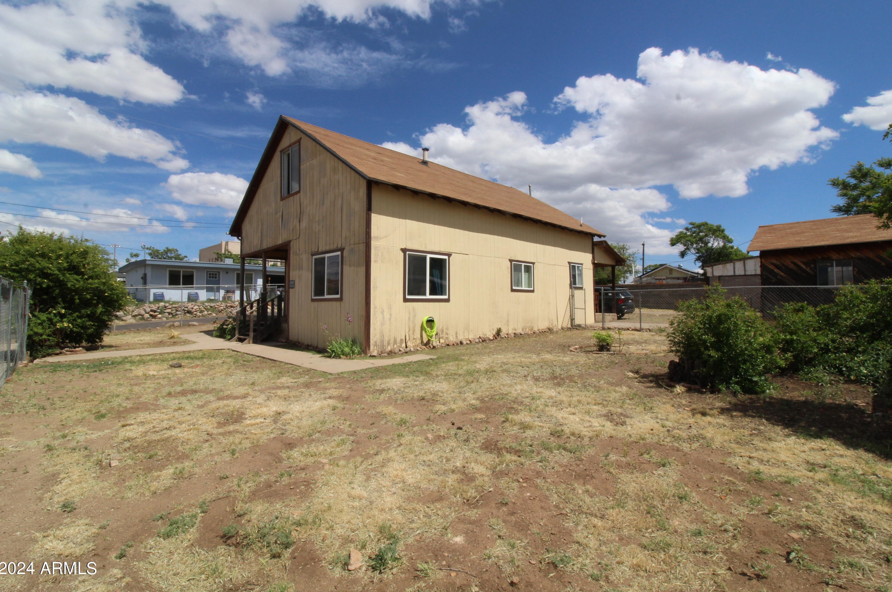 386 Cuprite St, Globe, AZ 85501-1011