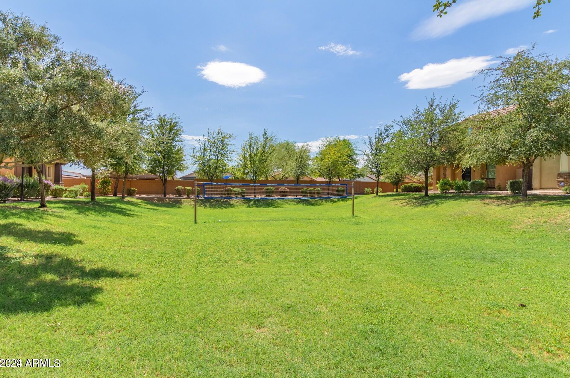 2040 Heartwood Ln, Phoenix AZ  85022-2986 exterior