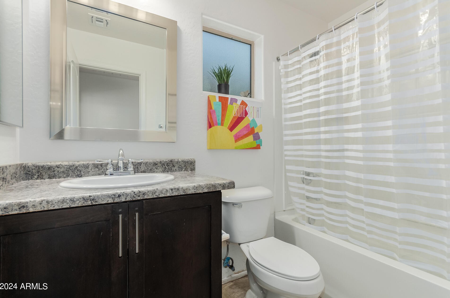 2040 Heartwood Ln, Phoenix AZ  85022-2986 exterior