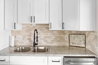 423 N 73rd Place, Scottsdale, AZ 85257 - Photo 18