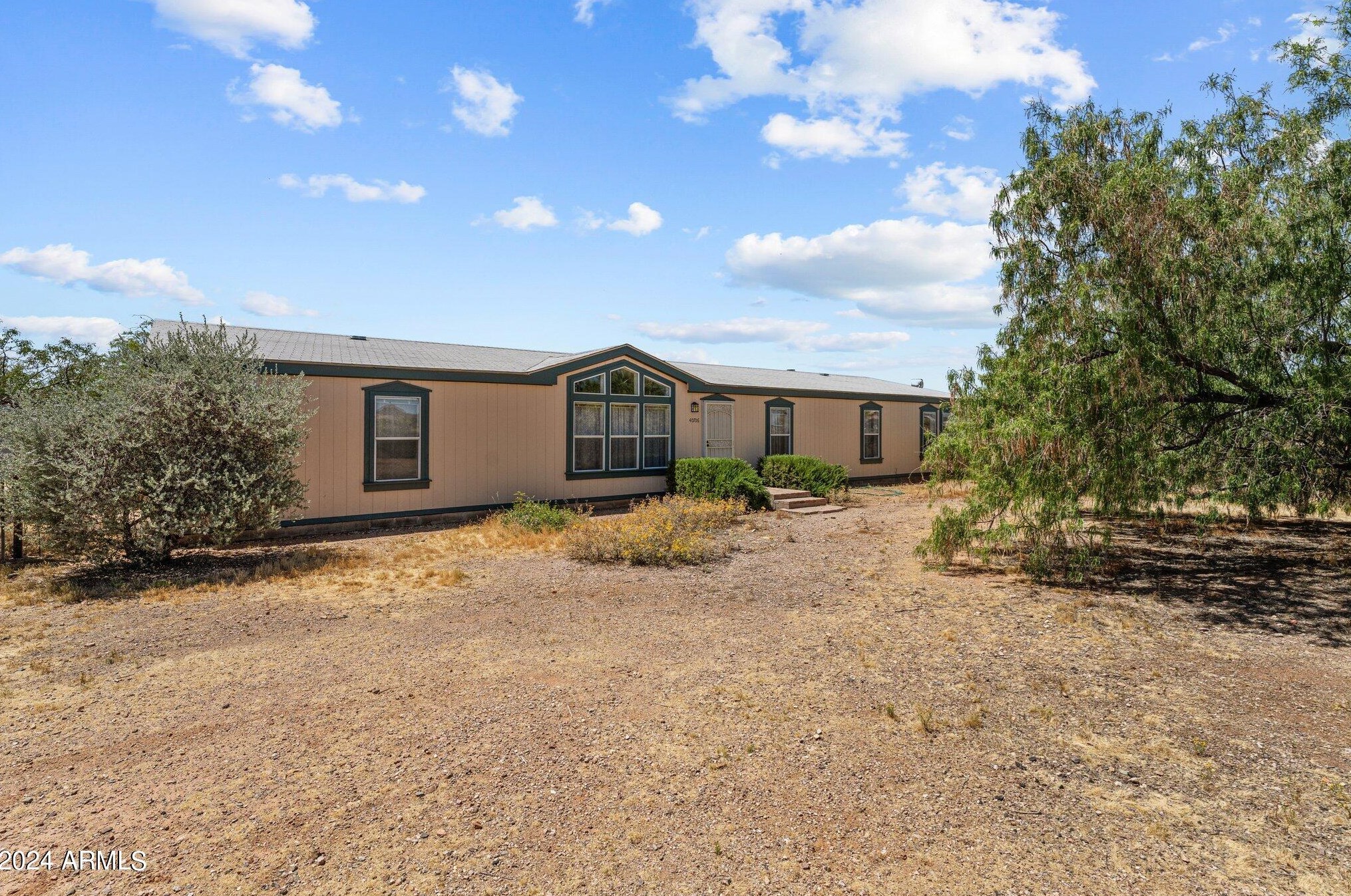 40706 N 254th Ave, Morristown, AZ 85342