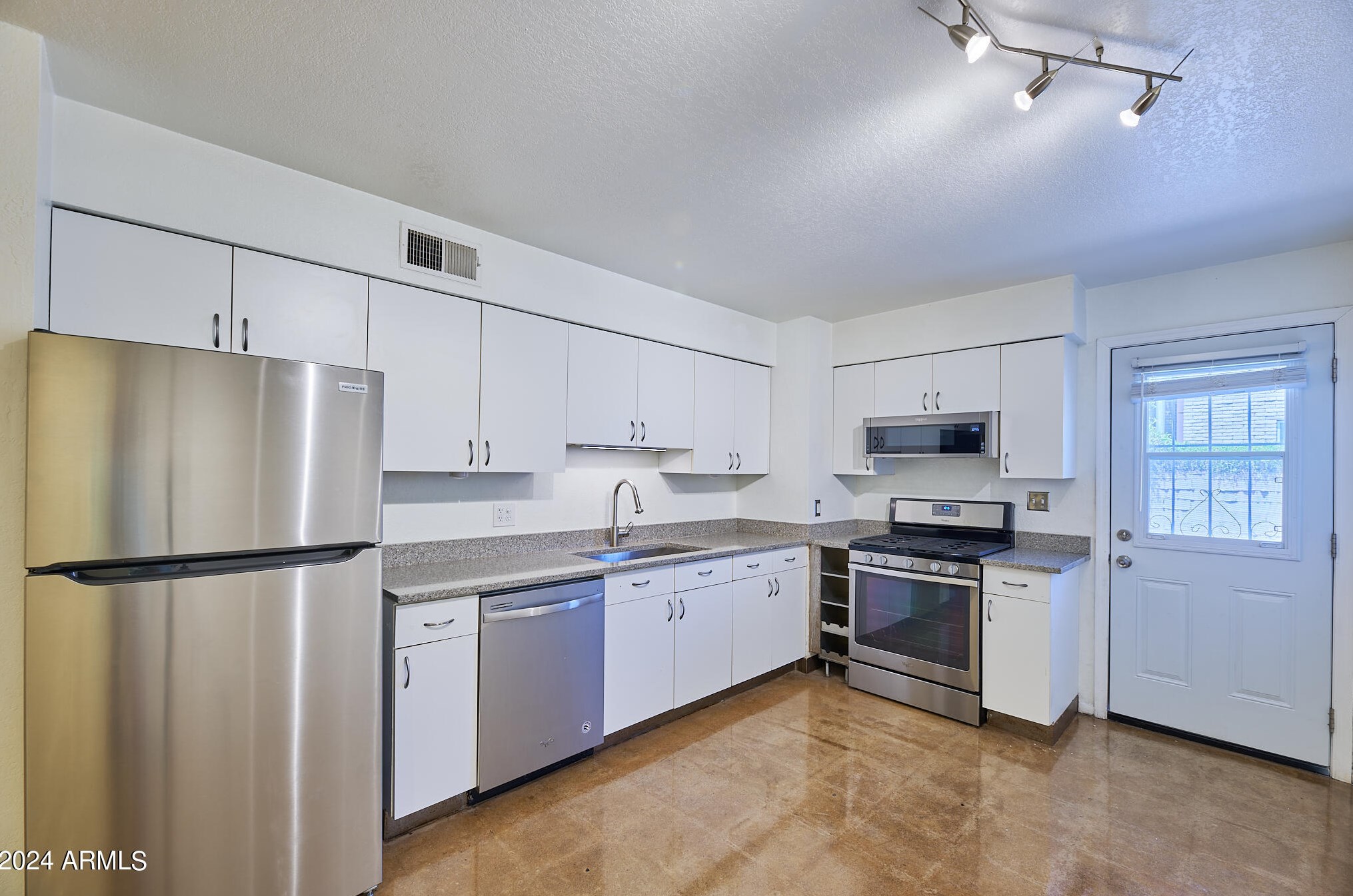 6819 N 12th St #1, Phoenix, AZ 85014
