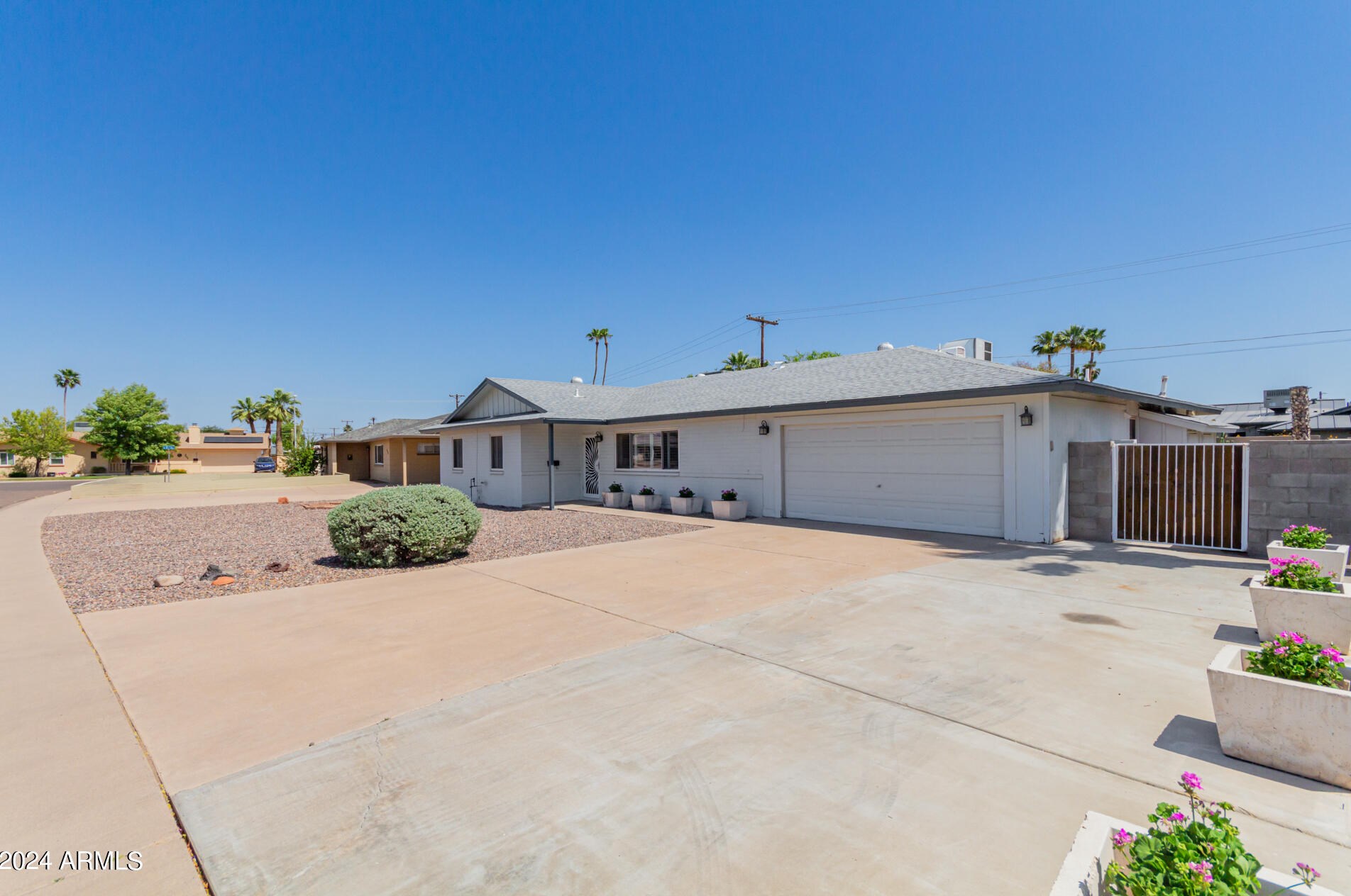 8117 Lewis Ave, Scottsdale, AZ 85257-2335