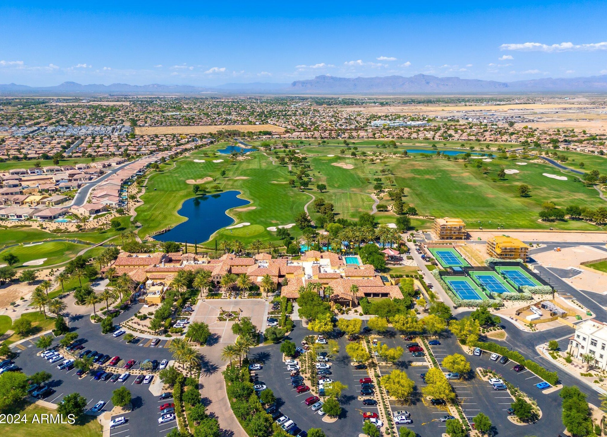 404 Harmony Way, San Tan Valley AZ  85140-5309 exterior