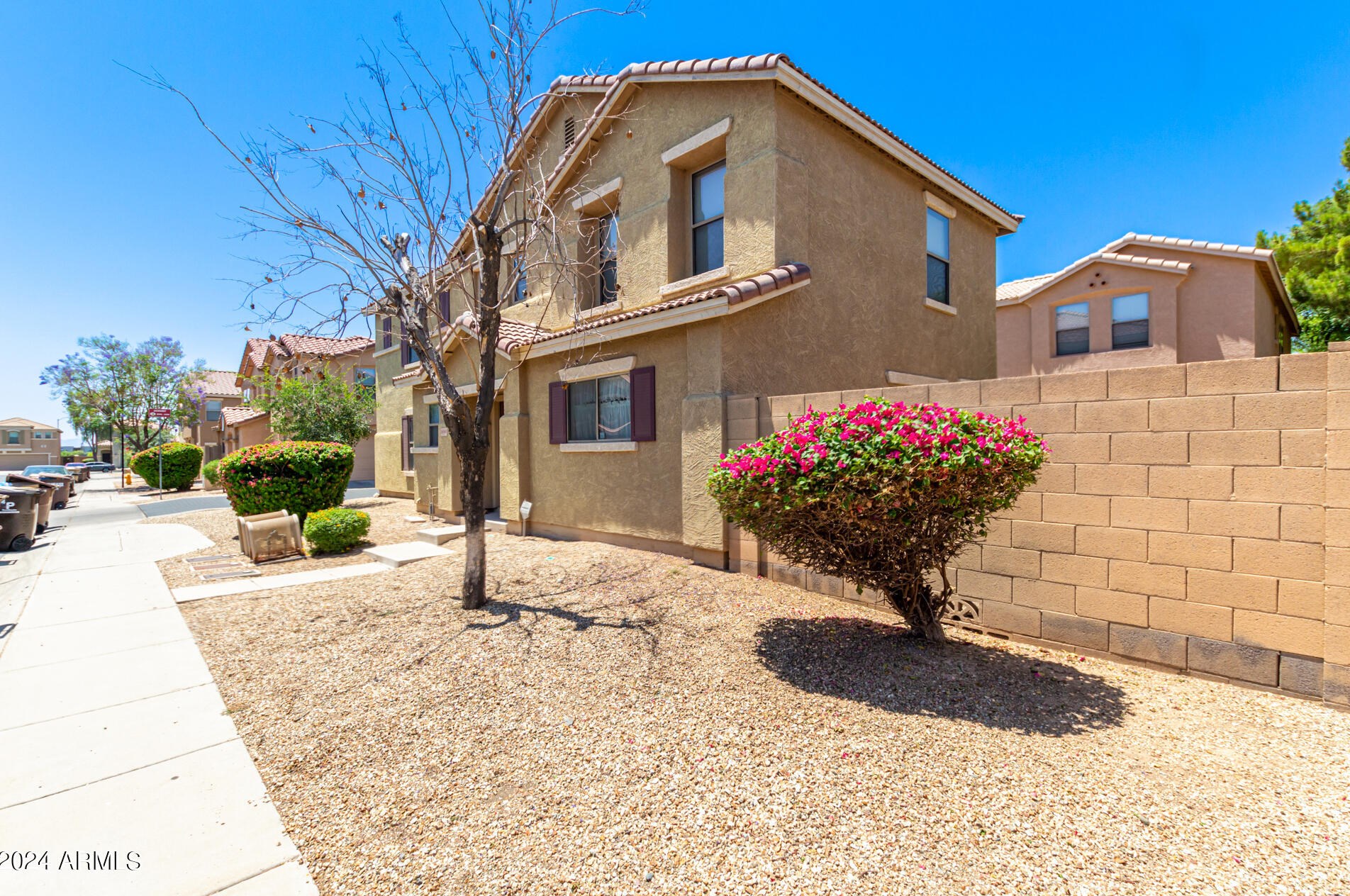 9590 82nd Ln, Peoria, AZ 85345-3118