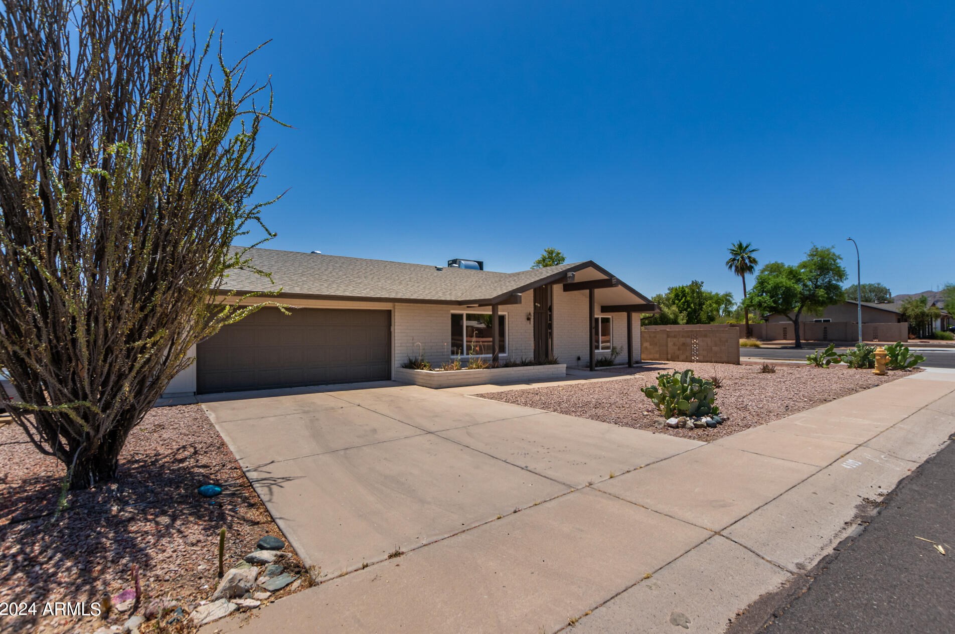 4101 Mandan St, Phoenix, AZ 85044-1921