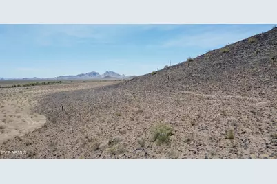7625 S 403rd Avenue #-, Tonopah, AZ 85354 - Photo 2
