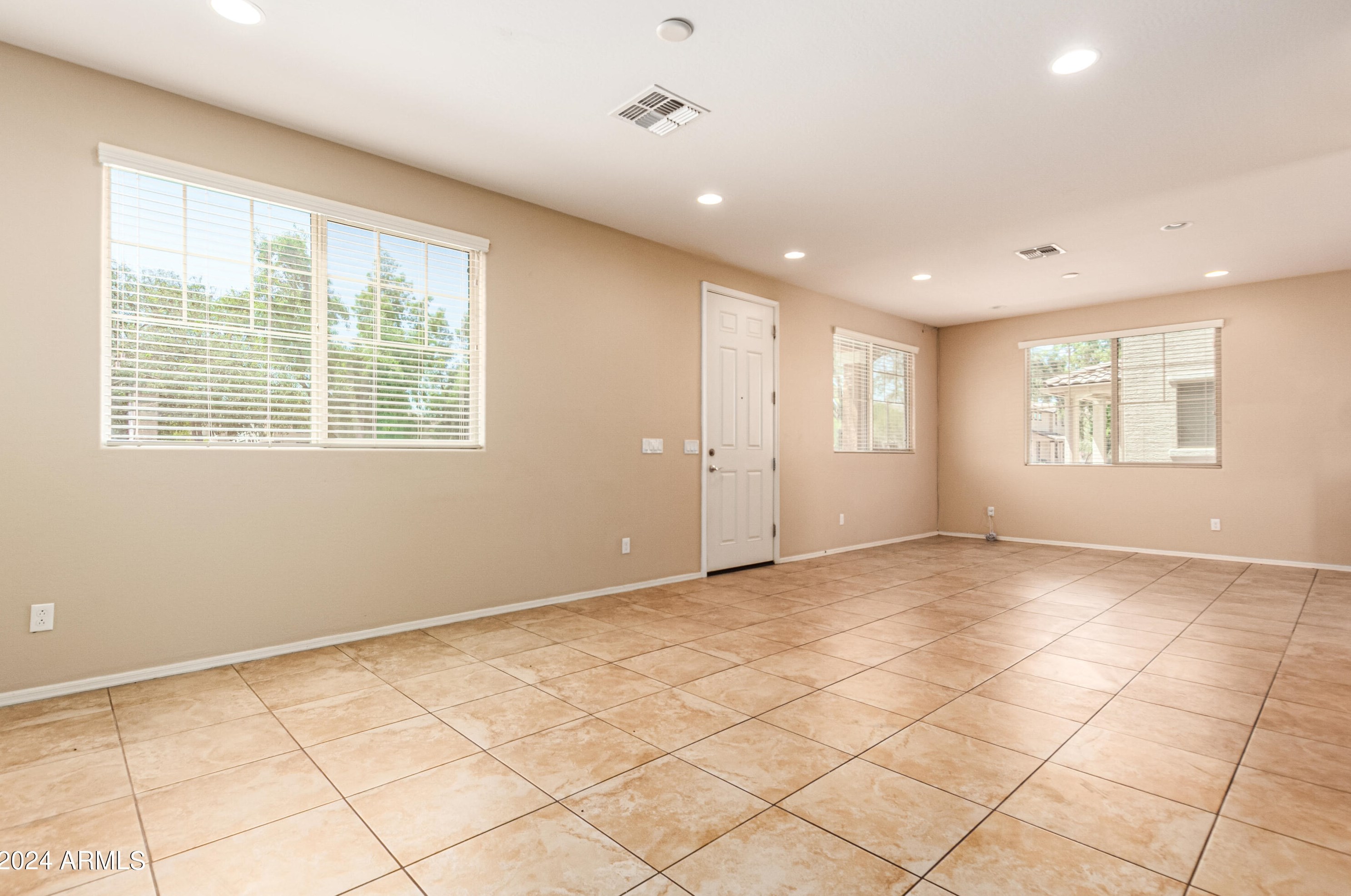 2335 73rd Dr, Phoenix AZ  85035-3268 exterior