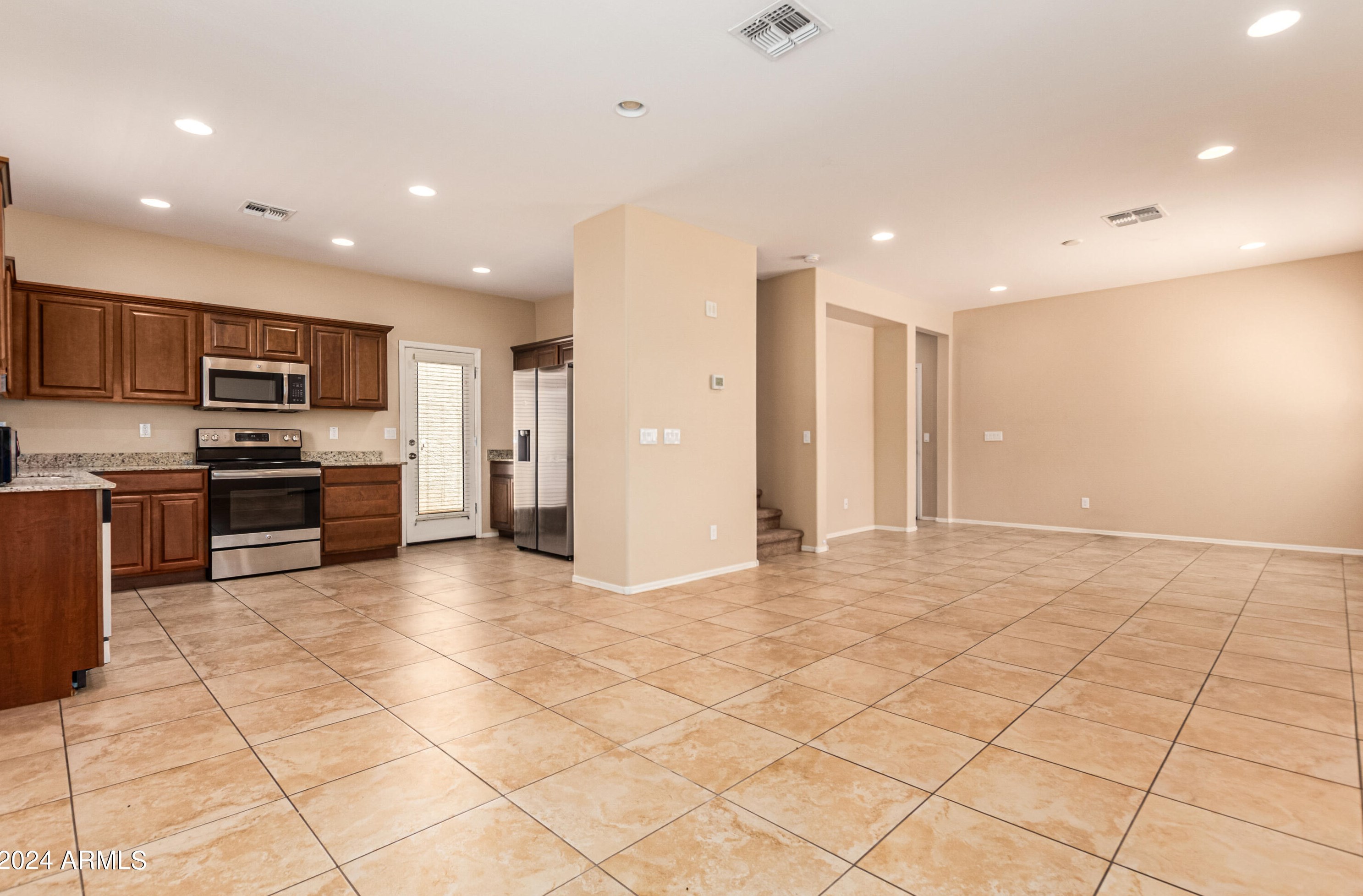 2335 73rd Dr, Phoenix AZ  85035-3268 exterior