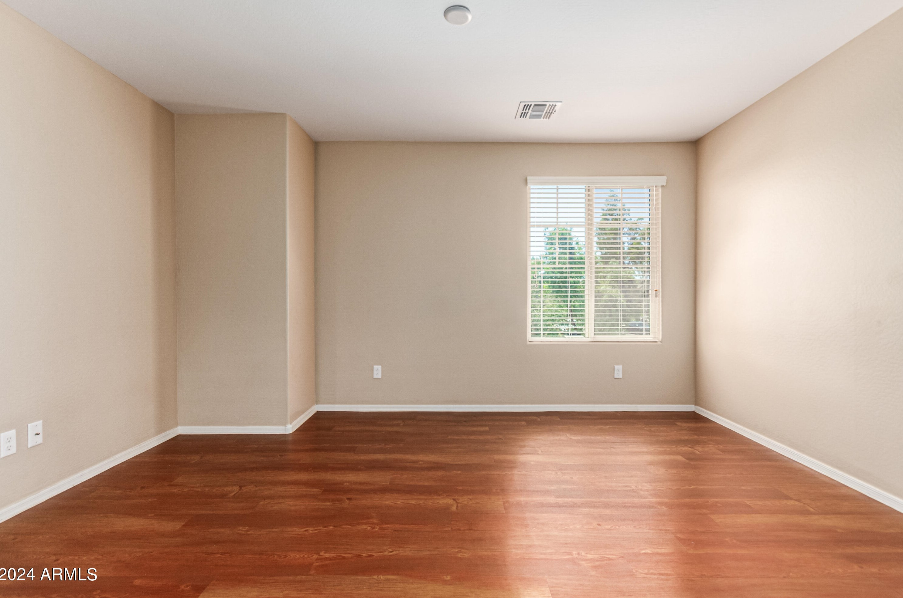 2335 73rd Dr, Phoenix AZ  85035-3268 exterior