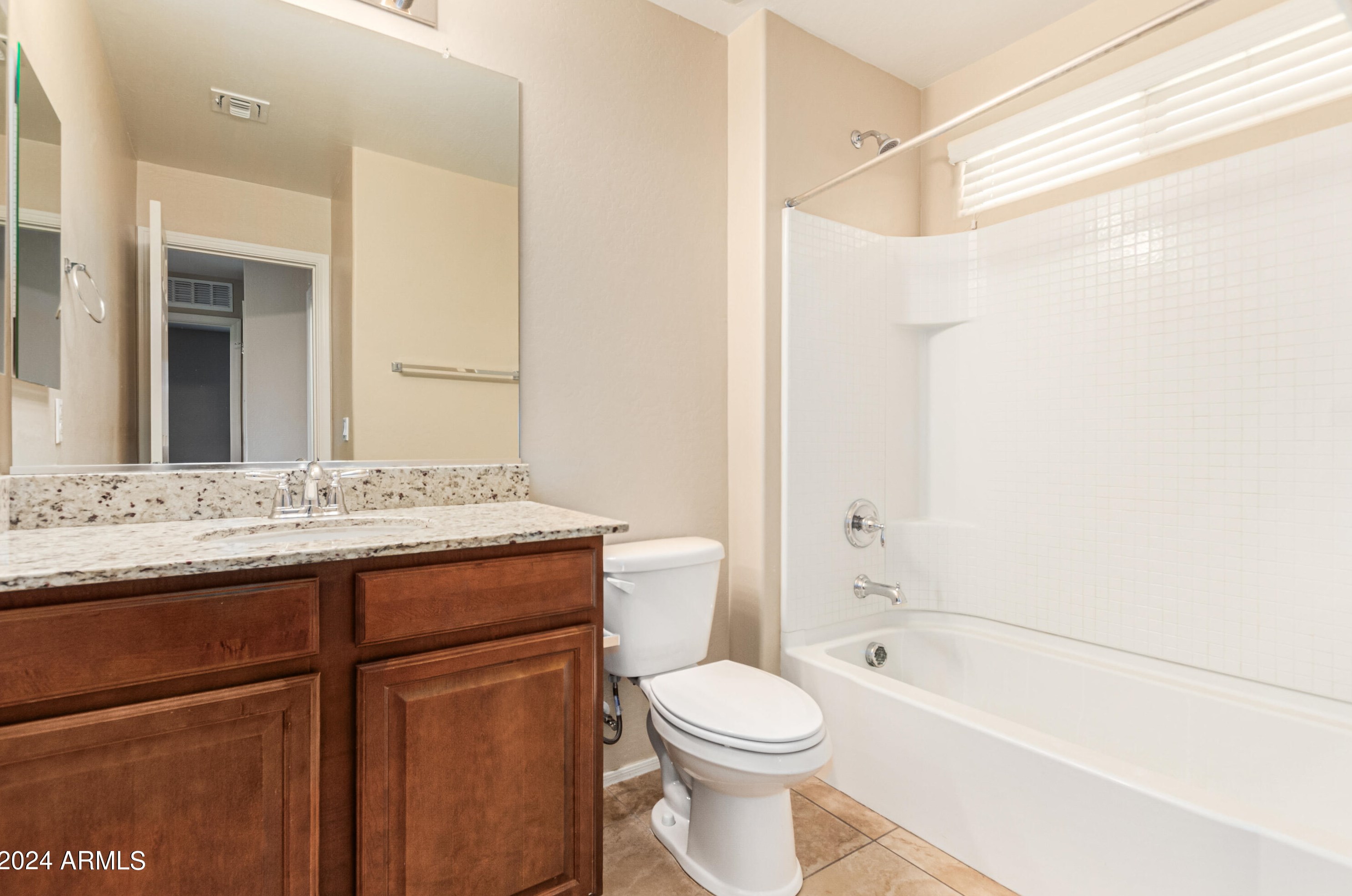 2335 73rd Dr, Phoenix AZ  85035-3268 exterior