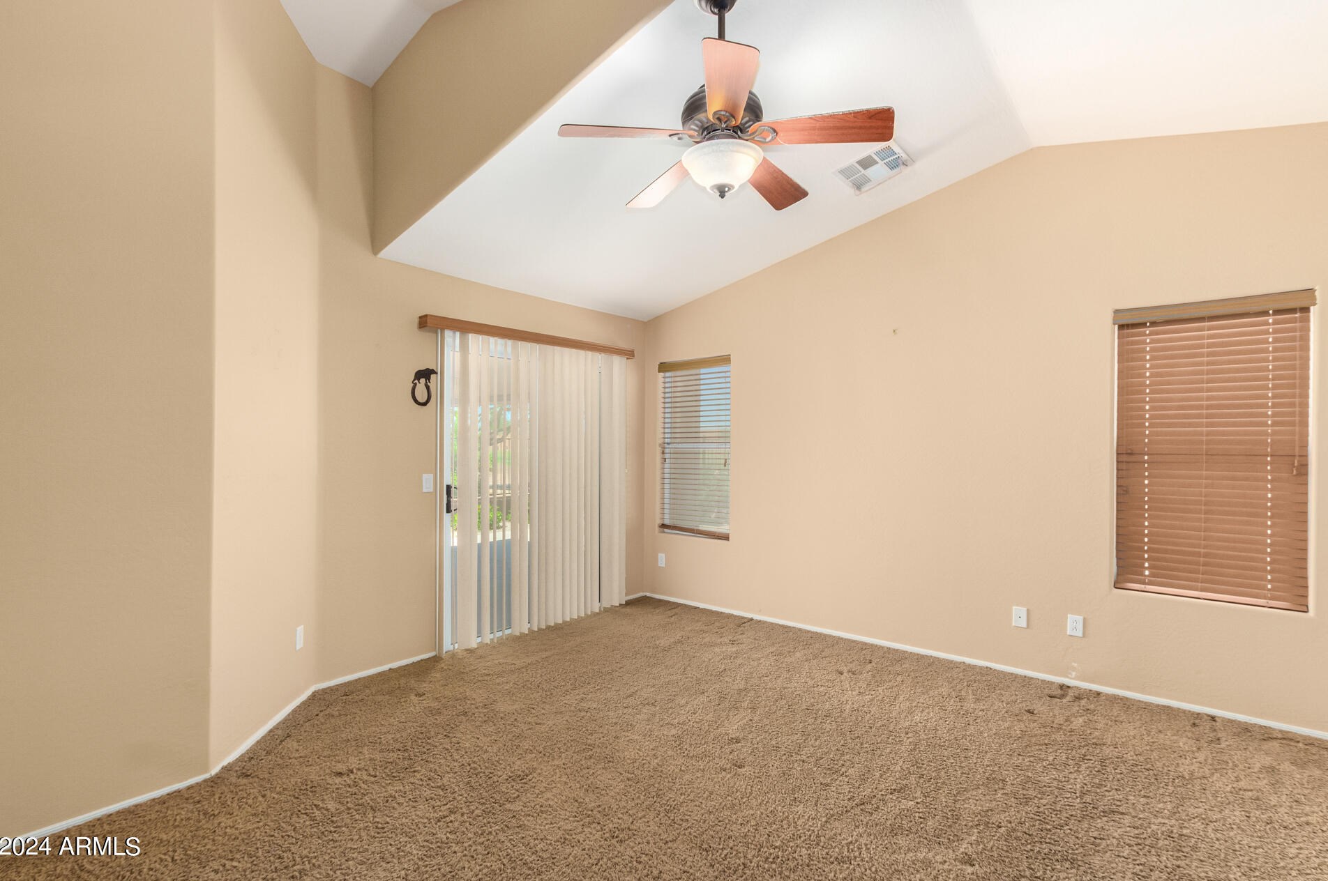 65 Seville Ln, Casa Grande AZ  85194-8472 exterior