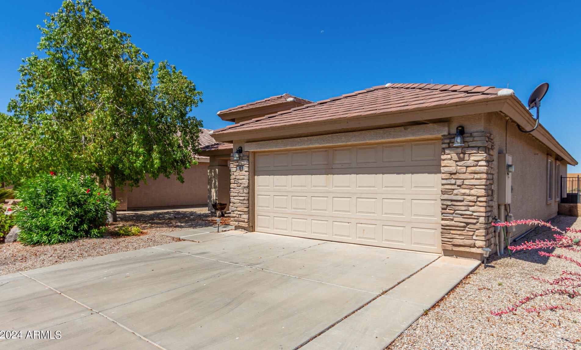 65 Seville Ln, Casa Grande AZ  85194-8472 exterior