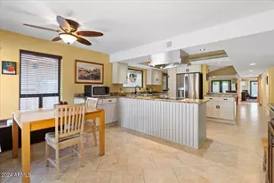 687 N May St, Chandler, AZ 85226 - Photo 14