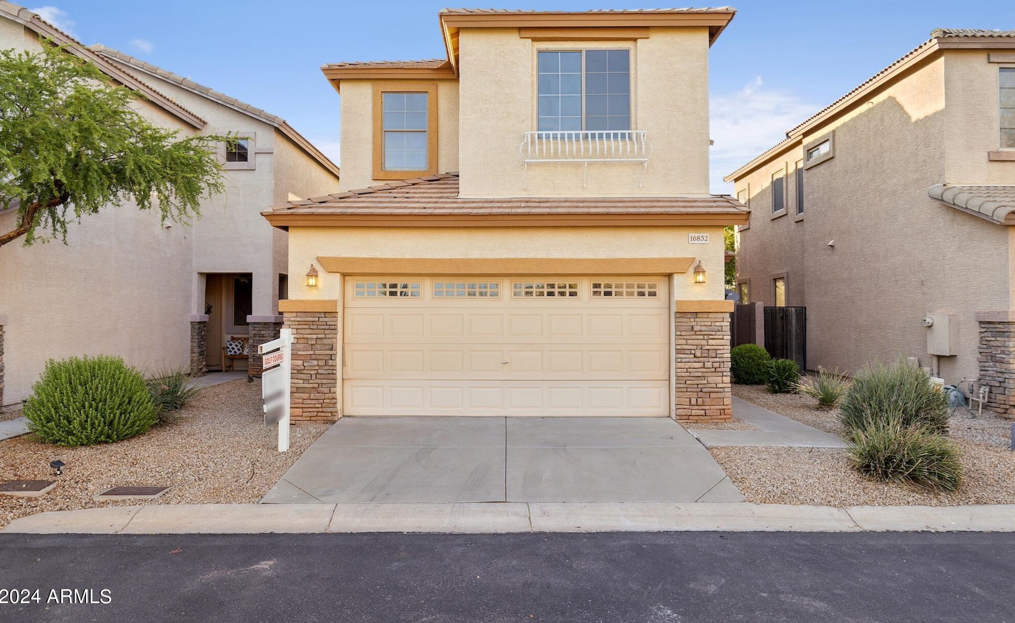 16832 Blue Ct, Phoenix, AZ 85048-2097