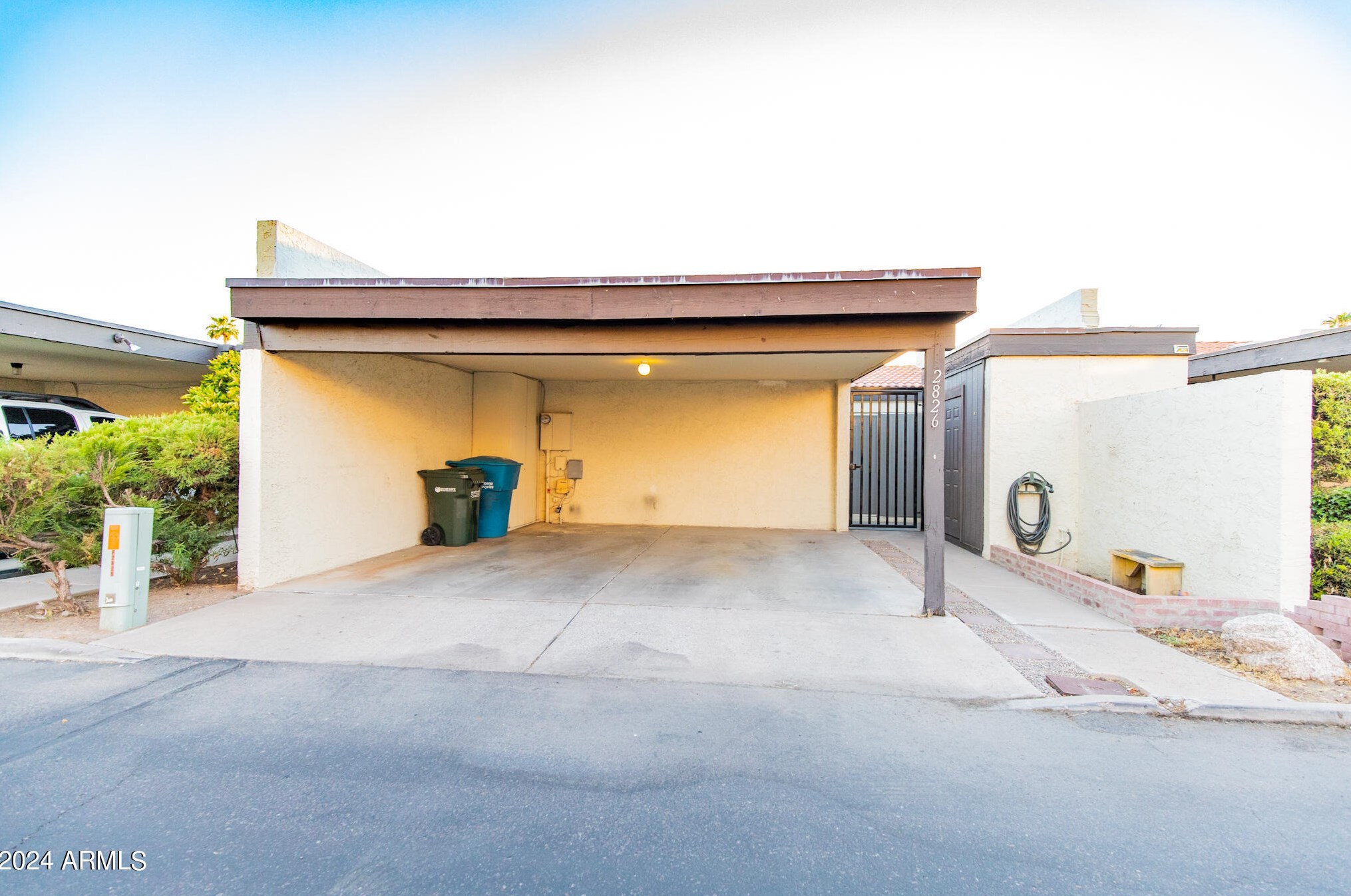 2826 N 49th Pl, Phoenix, AZ 85008