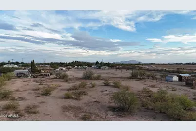 10891 E The Griffin Way #D, Valley Farms, AZ 85191 - Photo 2