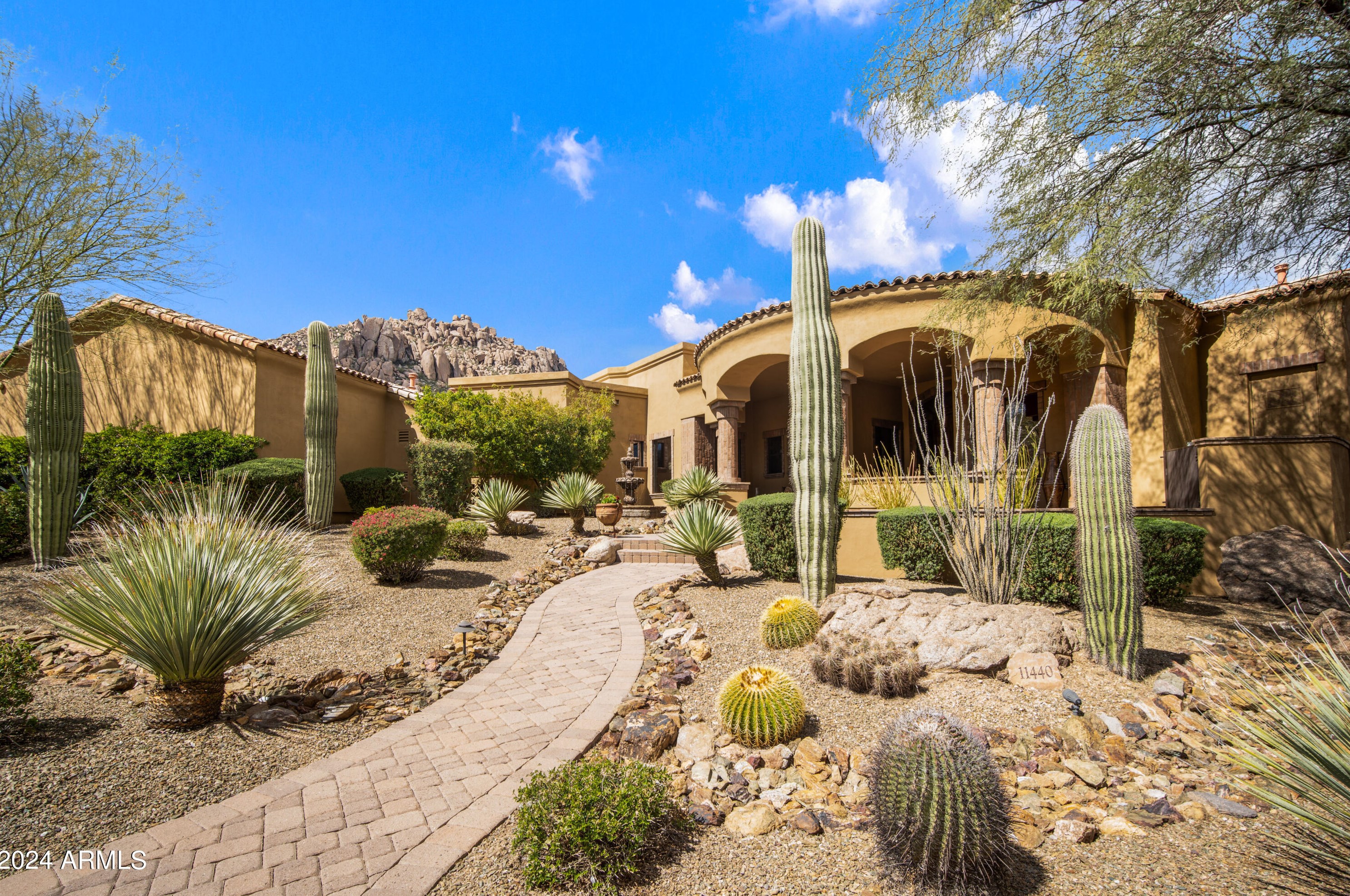 11440 Chama Rd, Scottsdale, AZ 85255-8704