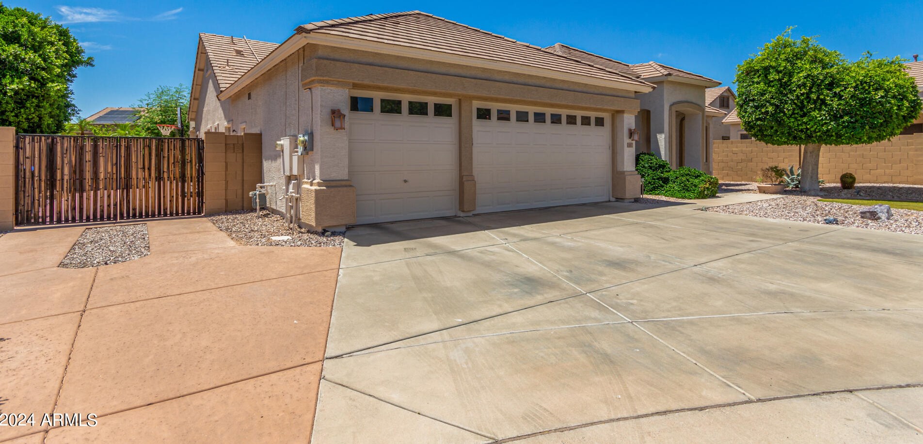 23832 N 65th Dr, Glendale, AZ 85310