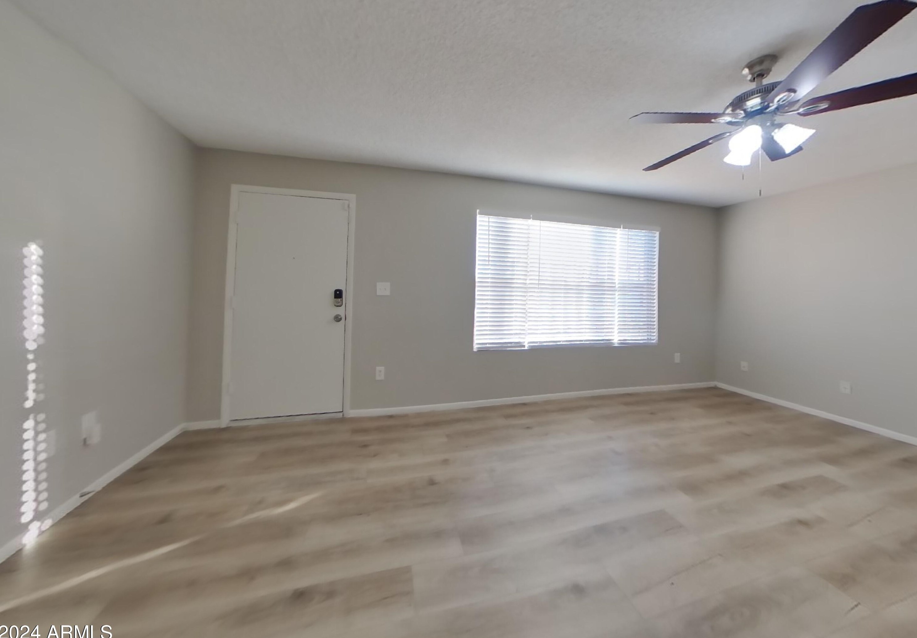 4801 W Larkspur Dr, Glendale, AZ 85304