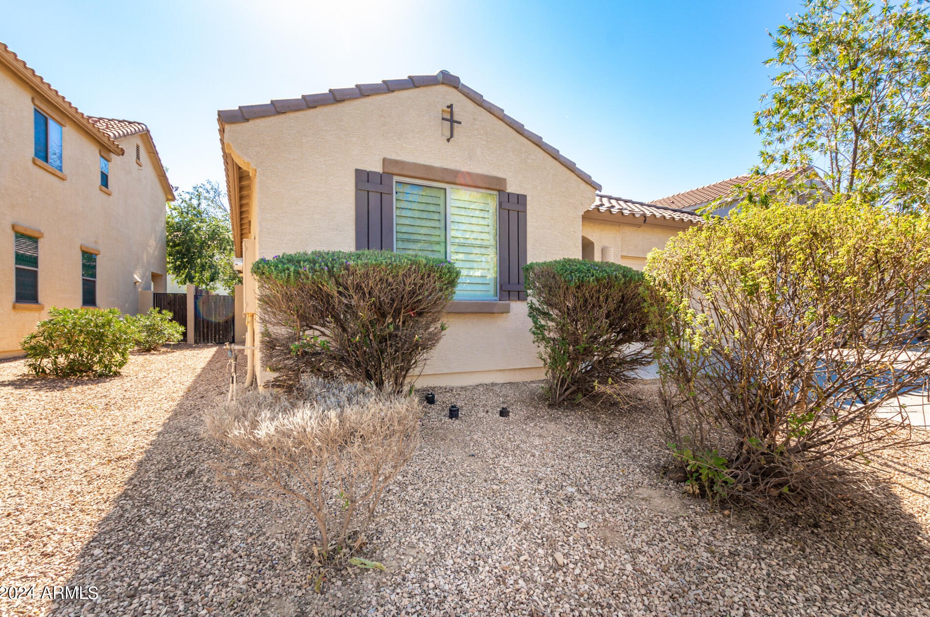 3735 Sebastian Ln, Gilbert, AZ 85297-5243