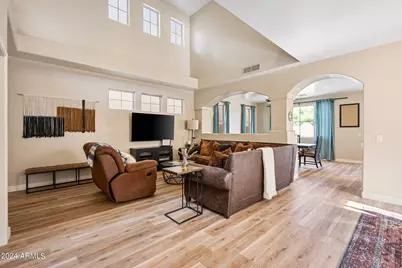 304 W Mountain Sage Drive, Phoenix, AZ 85045 - Photo 8