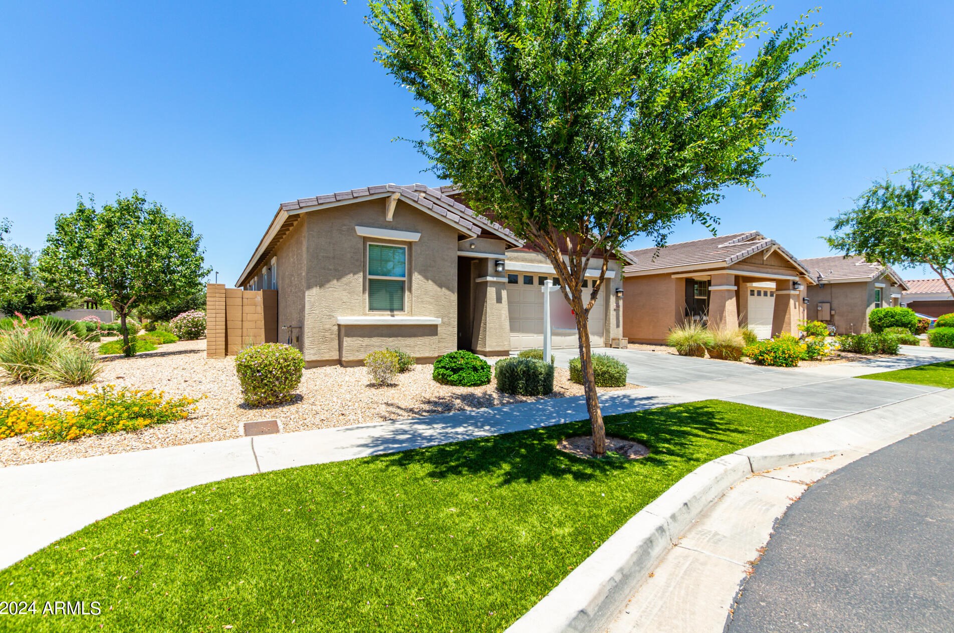 2910 Wayland Dr, Phoenix, AZ 85040-4436