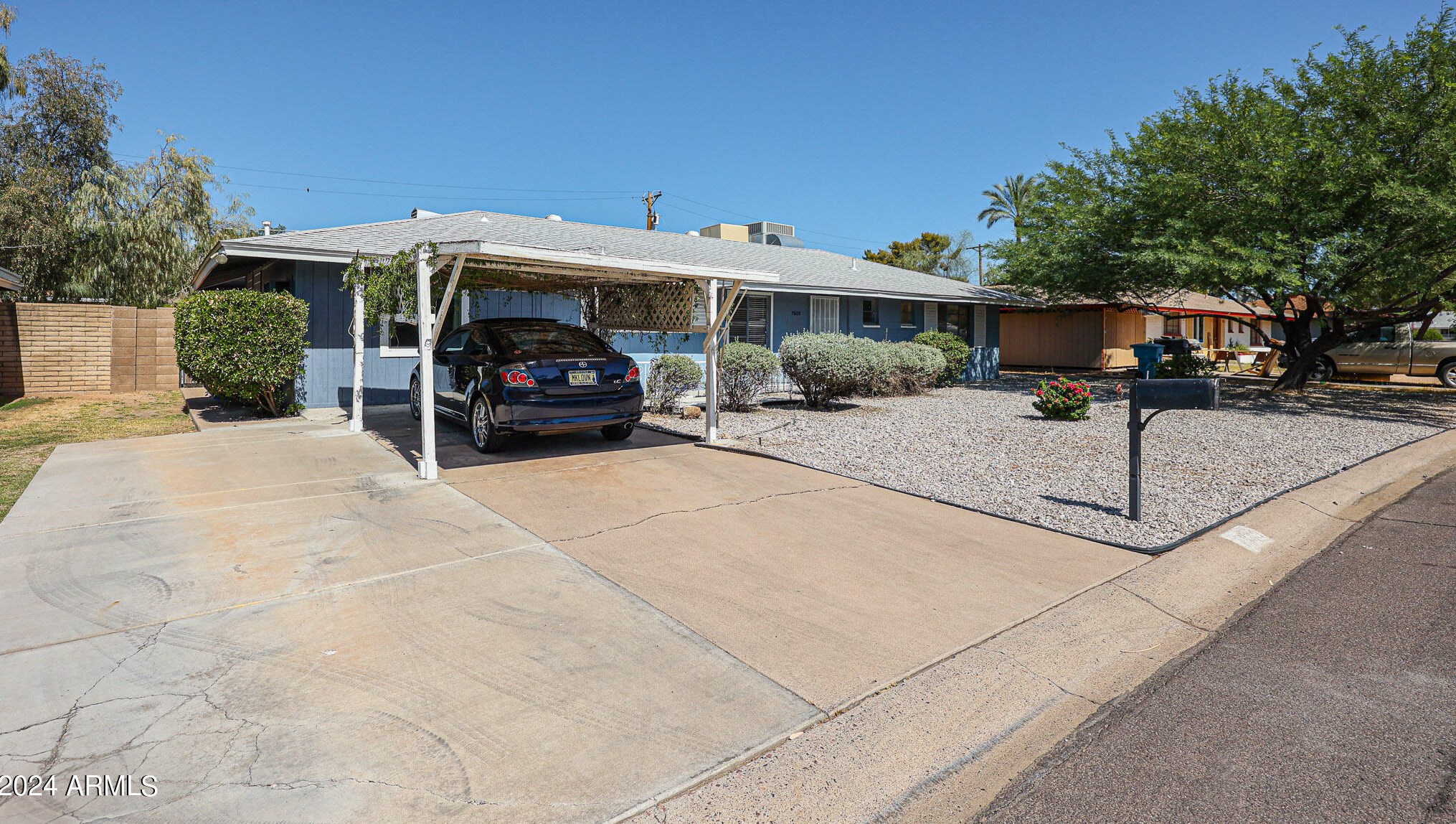 7608 17th Ave, Phoenix, AZ 85021-7008