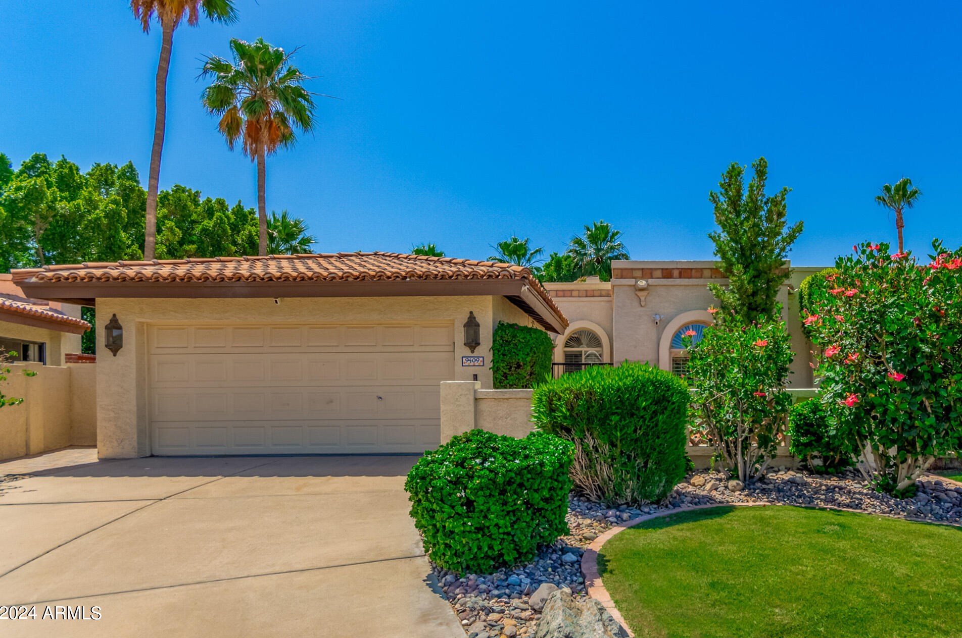 9409 46th St, Phoenix, AZ 85044-7513