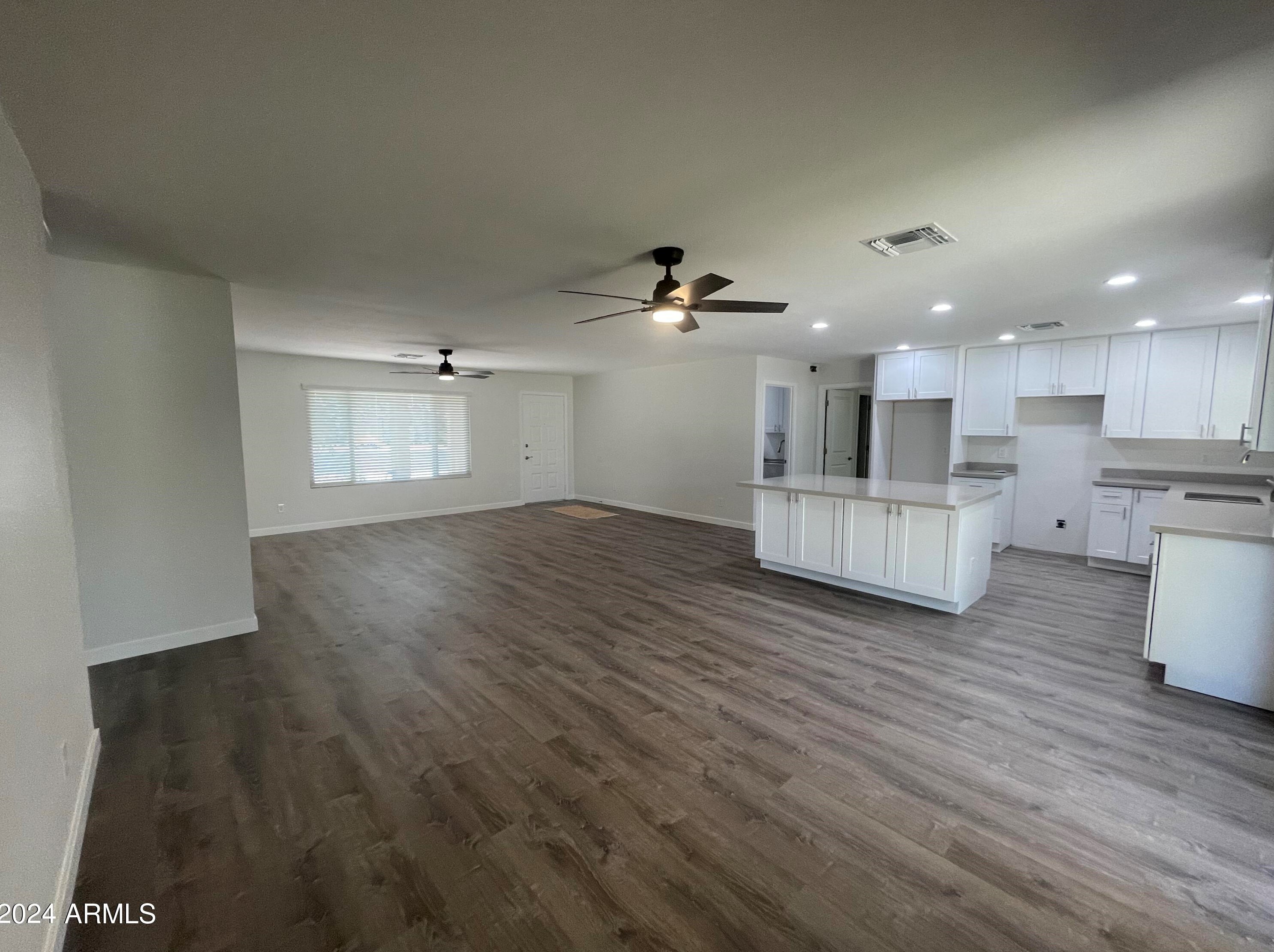 2920 Michelle Dr, Phoenix AZ  85032-1129 exterior