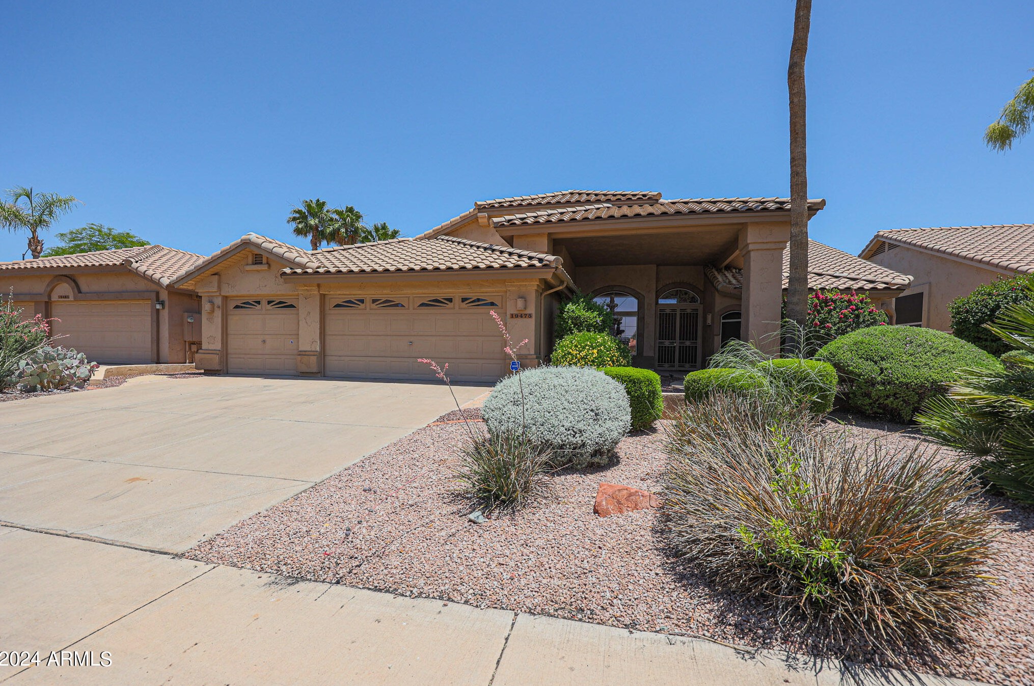 19475 86th Dr, Peoria, AZ 85382-8643