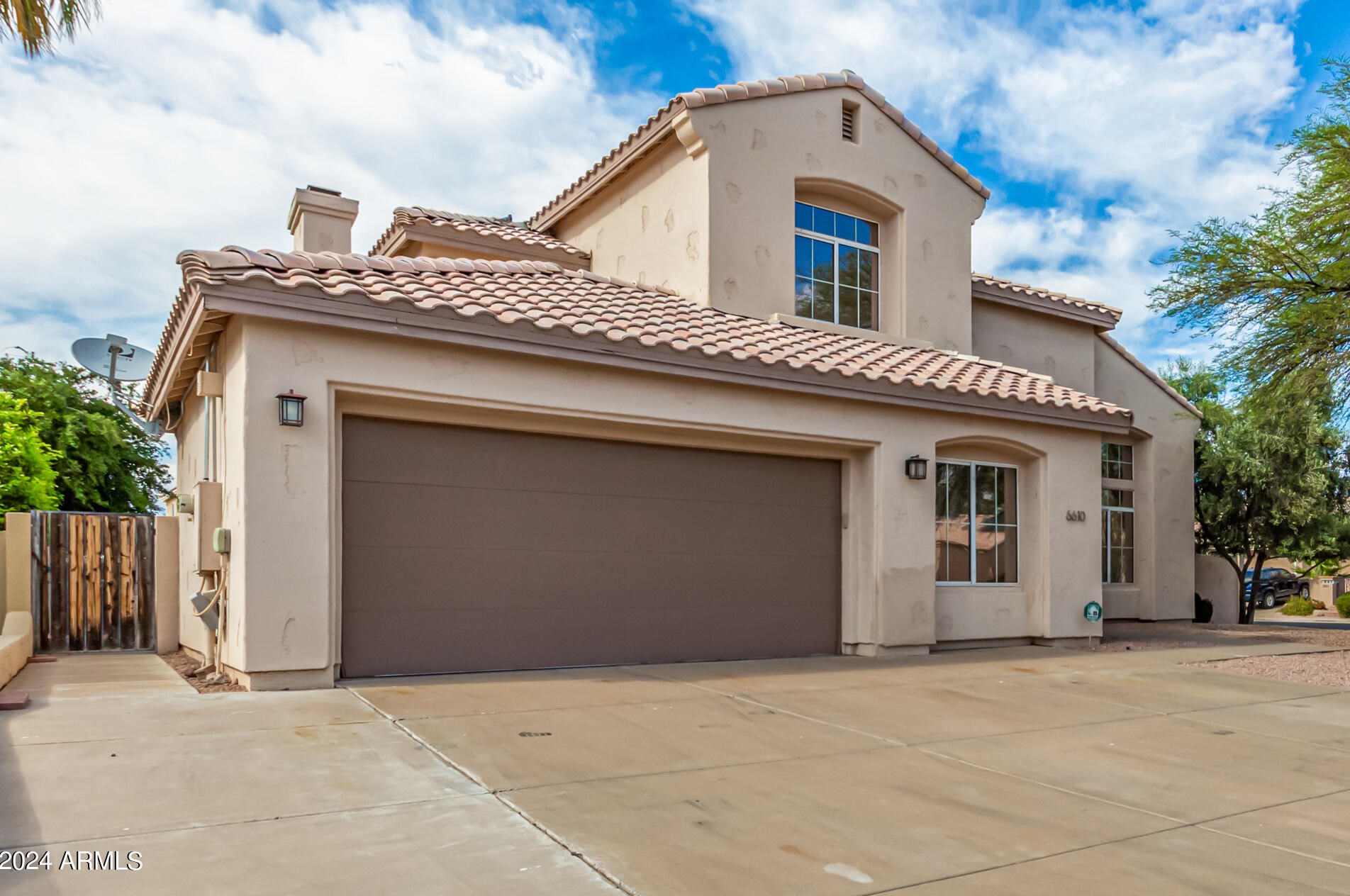 6610 Regina St, Mesa, AZ 85215-0761