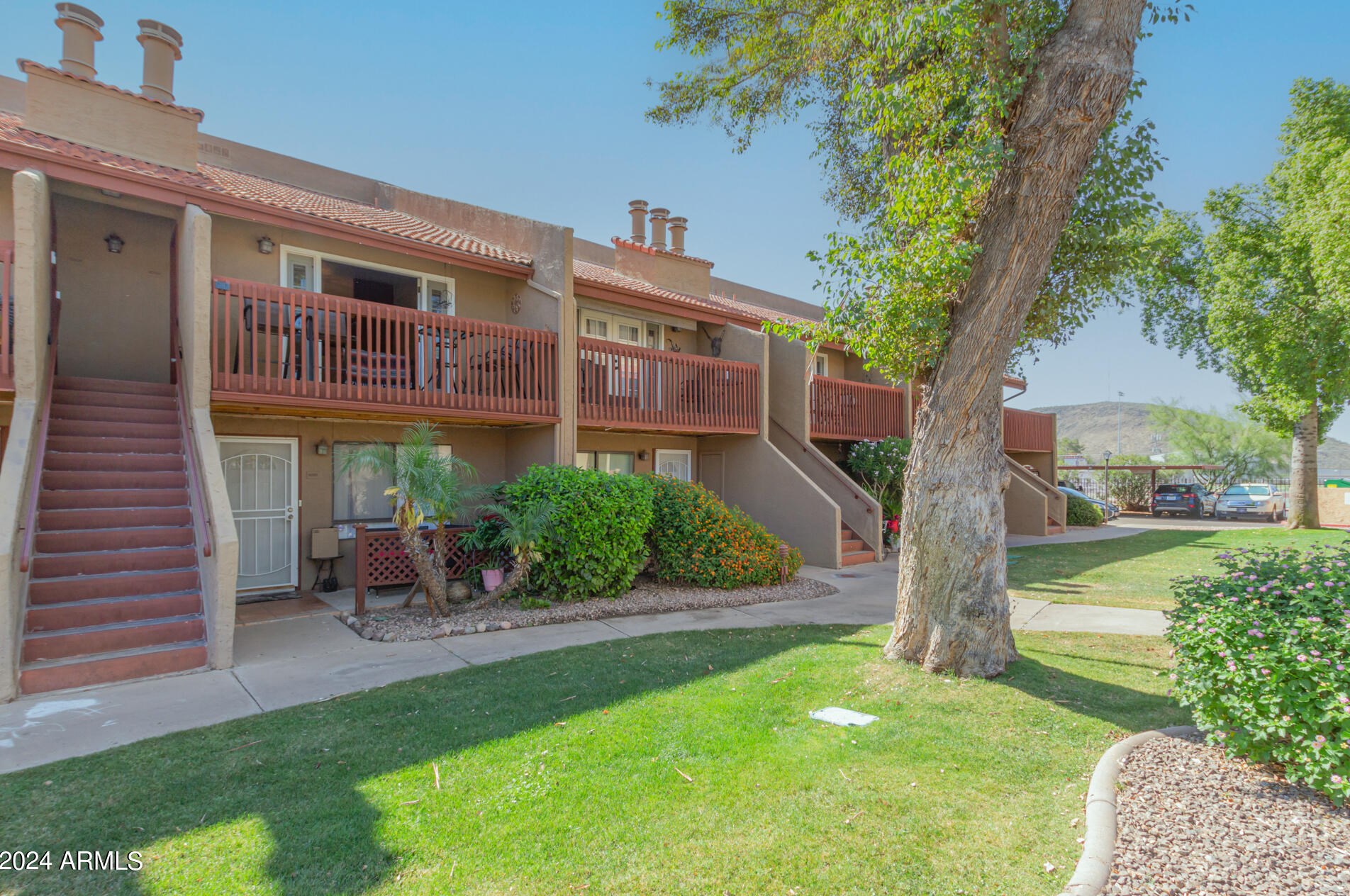 14203 19th Ave, Phoenix AZ 85023-6785 exterior