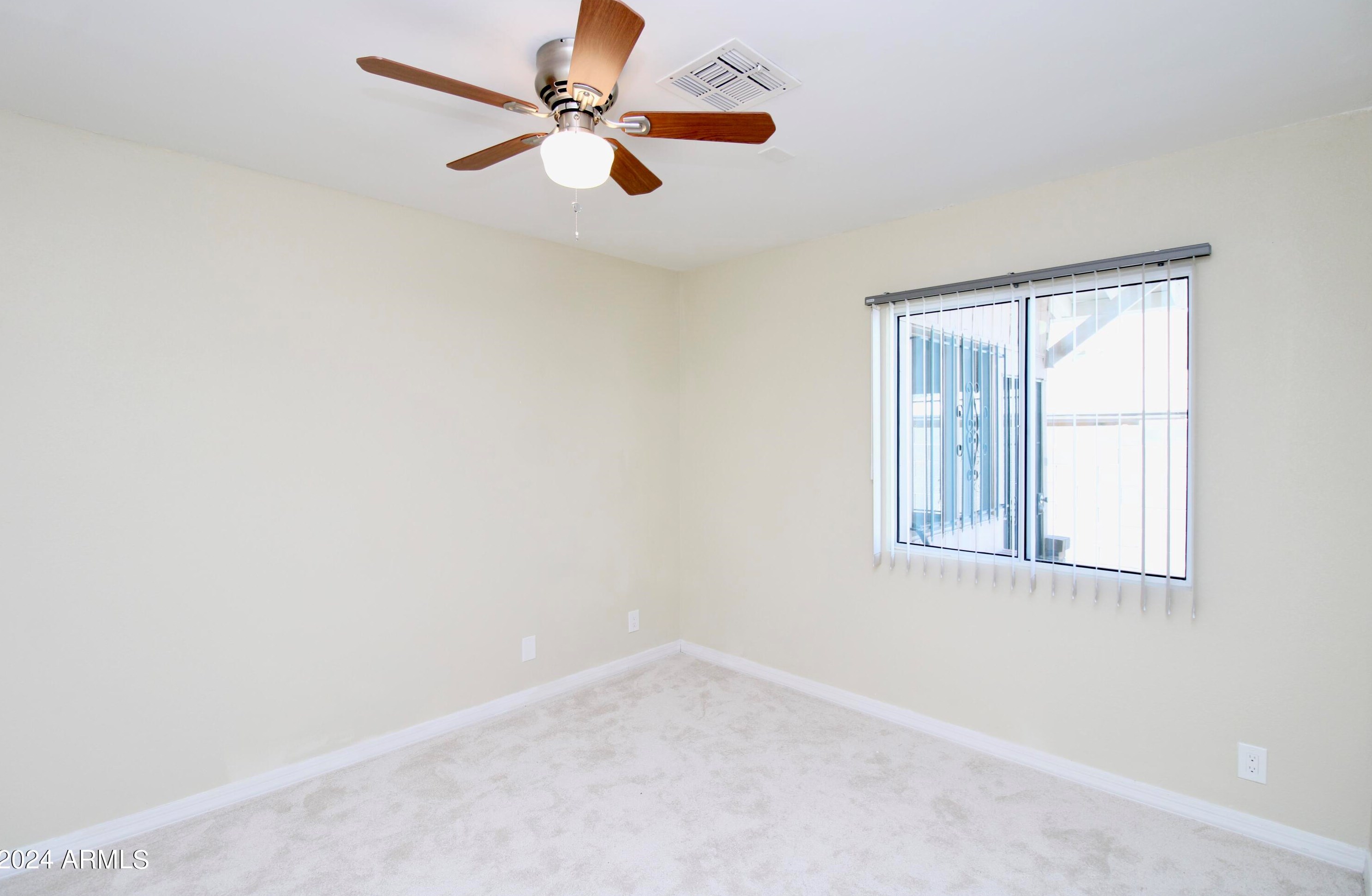 1231 Elm St, Phoenix AZ  85013-2469 exterior