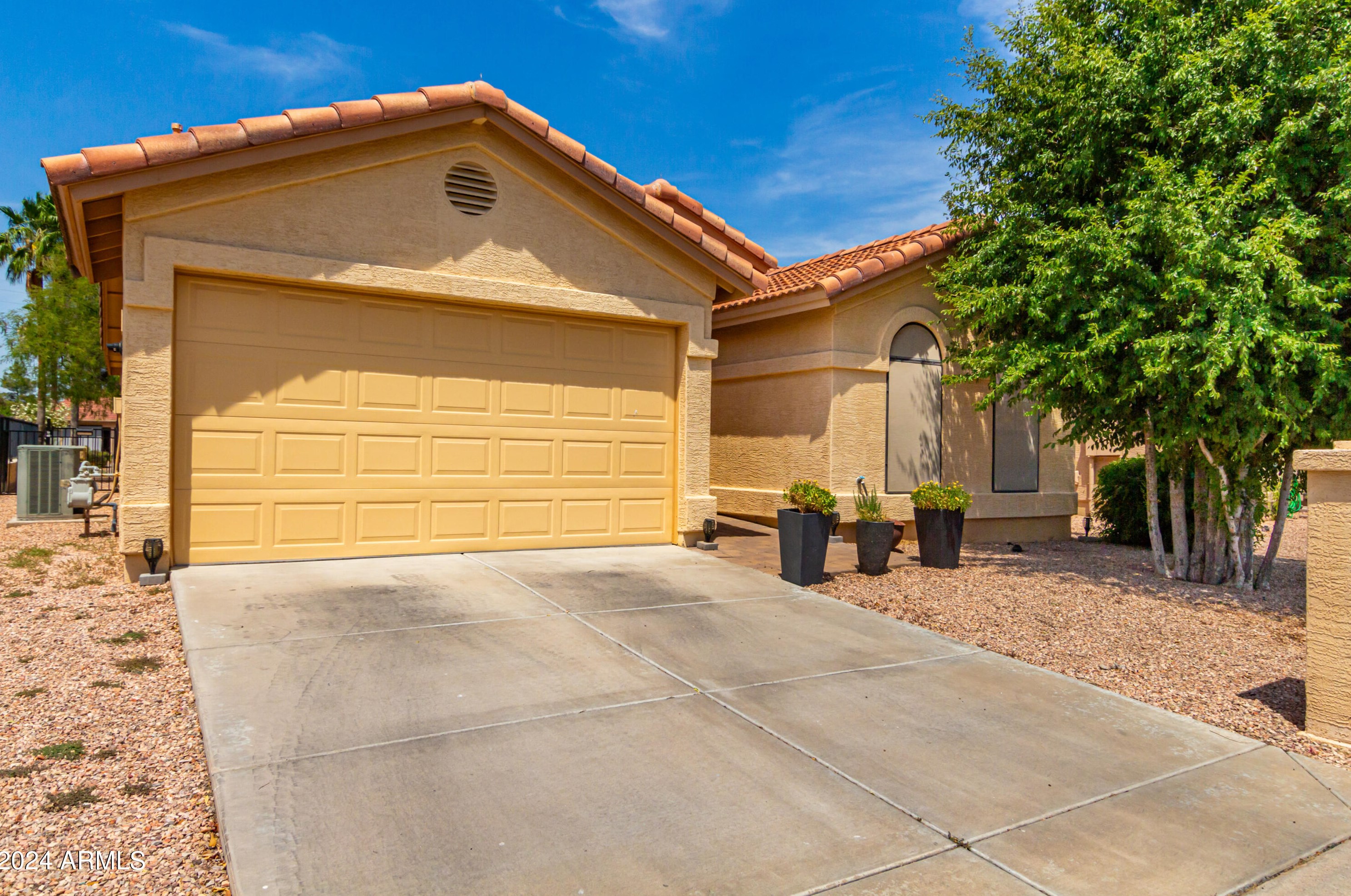 8914 Indiana Ave, Chandler, AZ 85248-6489