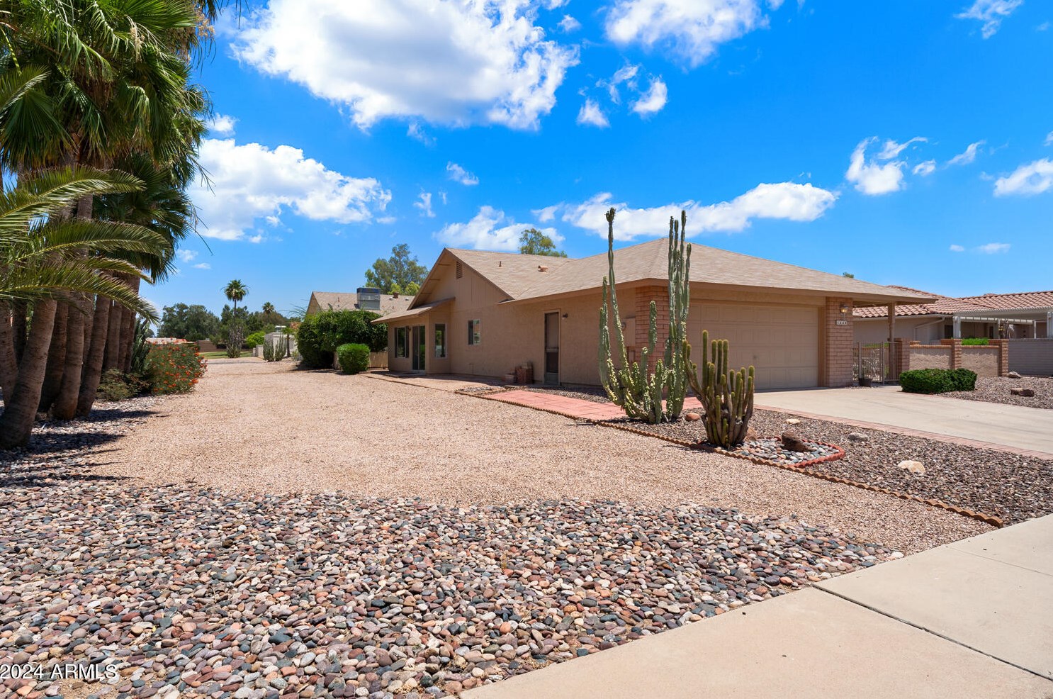 1446 Leisure World, Mesa, AZ 85206-2304