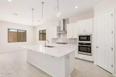 20272 W Hollyhock Street, Buckeye, AZ 85396 - Photo 4