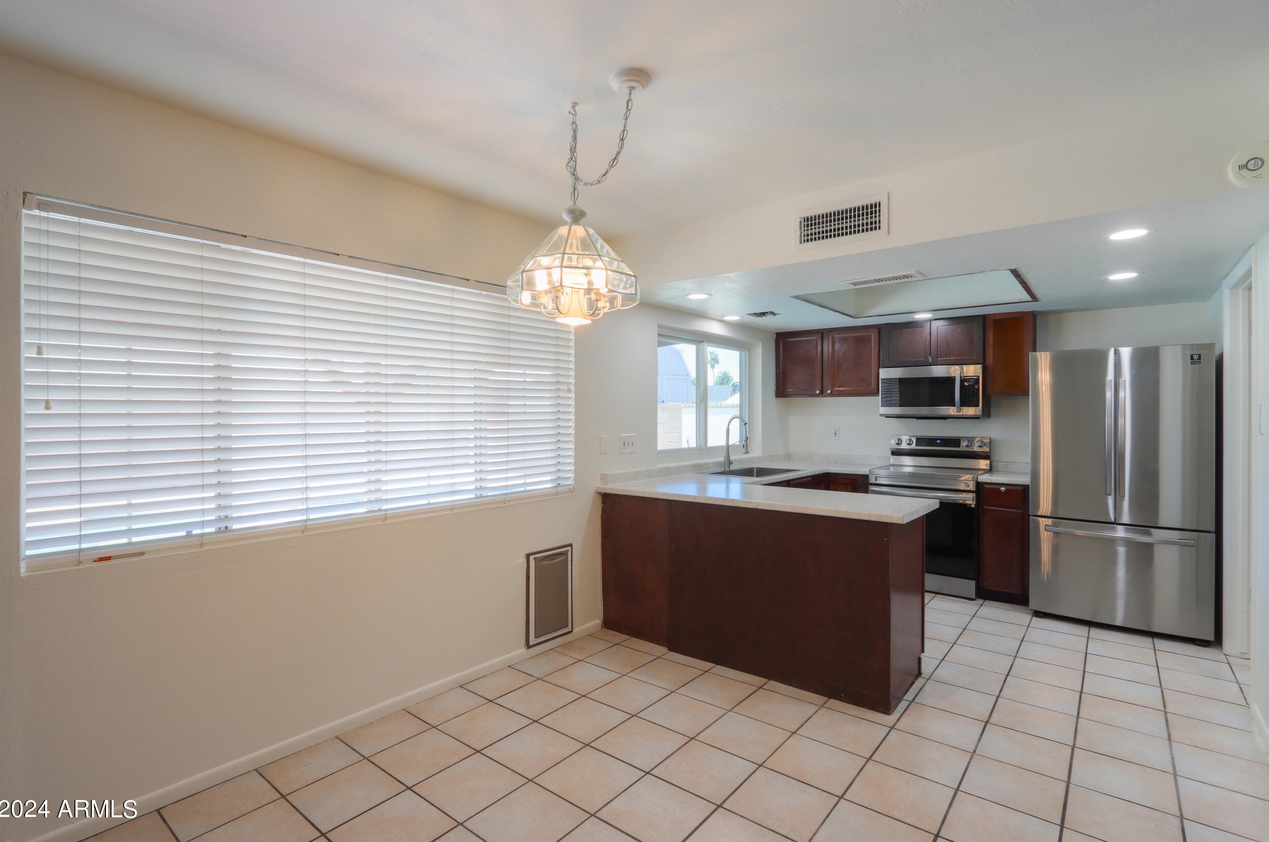 11030 42nd Ave, Phoenix AZ  85029-3856 exterior