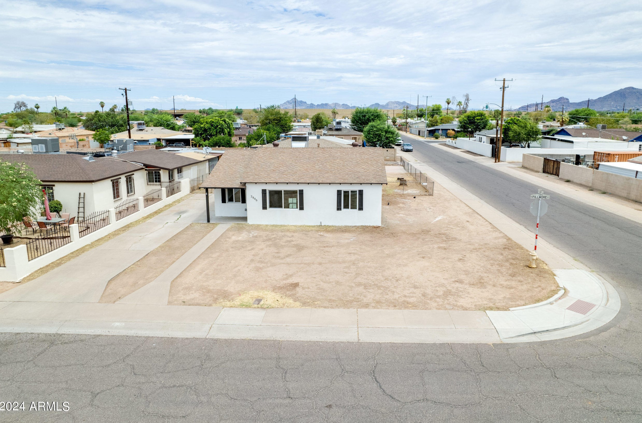 3446 Fillmore St, Phoenix, AZ 85008-6220