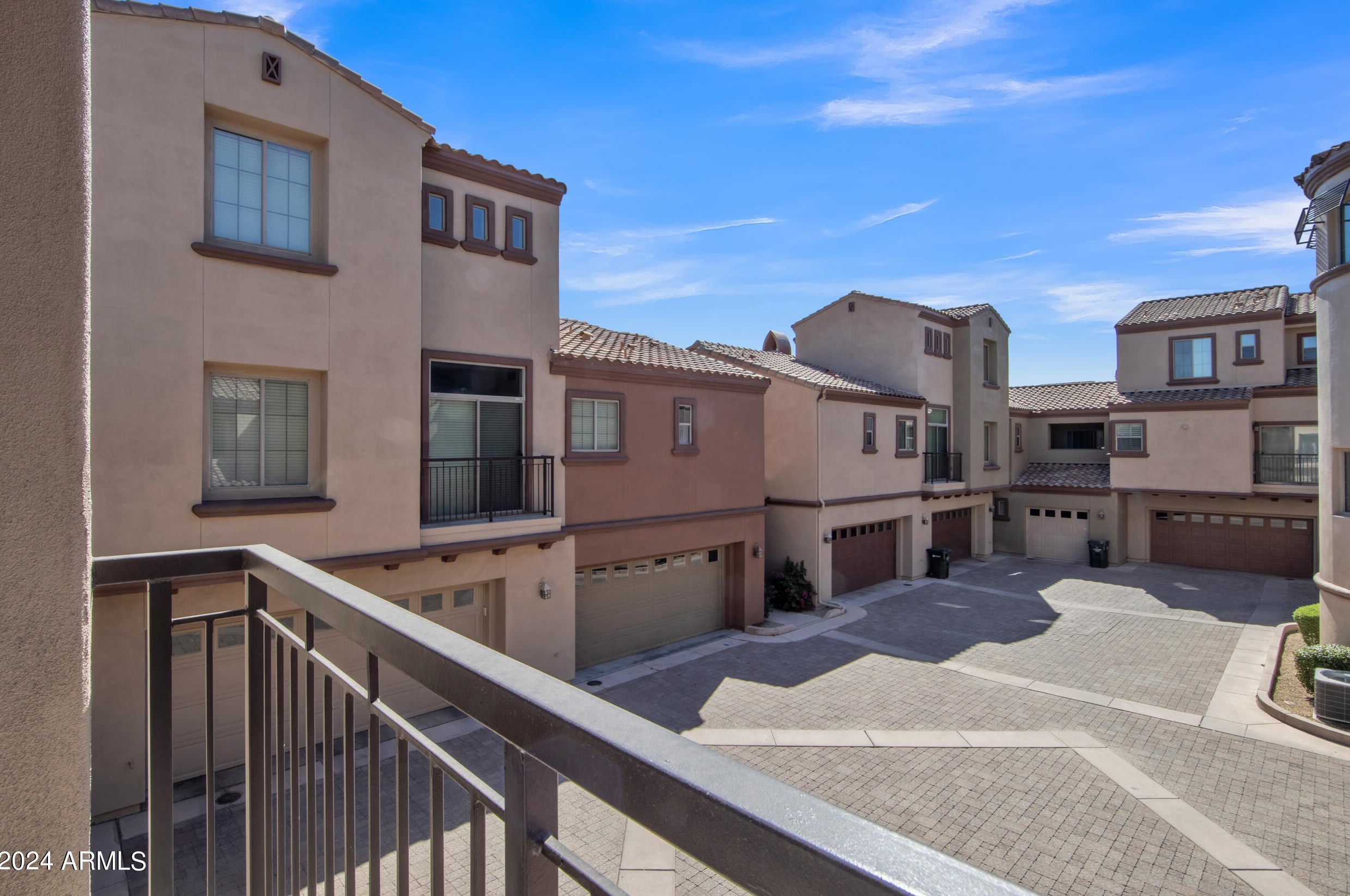 3935 Rough Rider Rd, Phoenix AZ 00000 exterior