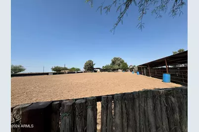 642 E Cornman Road, Coolidge, AZ 85128 - Photo 1