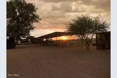 642 E Cornman Road, Coolidge, AZ 85128 - Photo 2