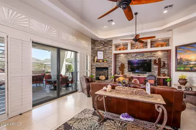 9233 S Krista Drive E, Goodyear, AZ 85338 - Photo 10