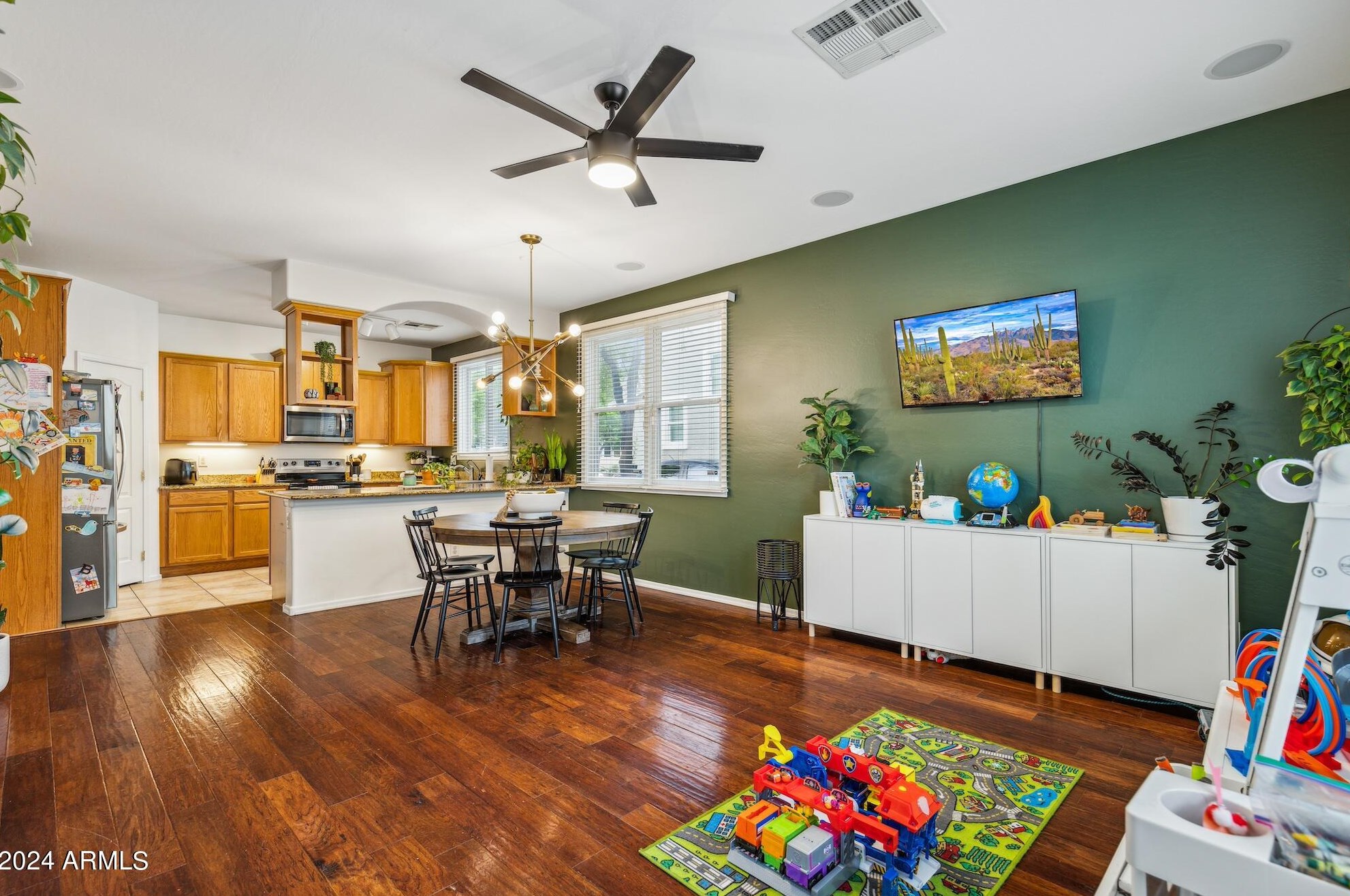 2344 Wayland Dr, Phoenix AZ  85040-3496 exterior