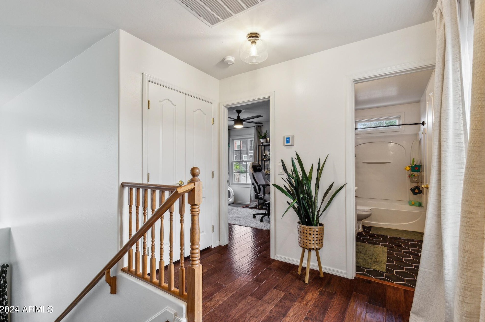 2344 Wayland Dr, Phoenix AZ  85040-3496 exterior